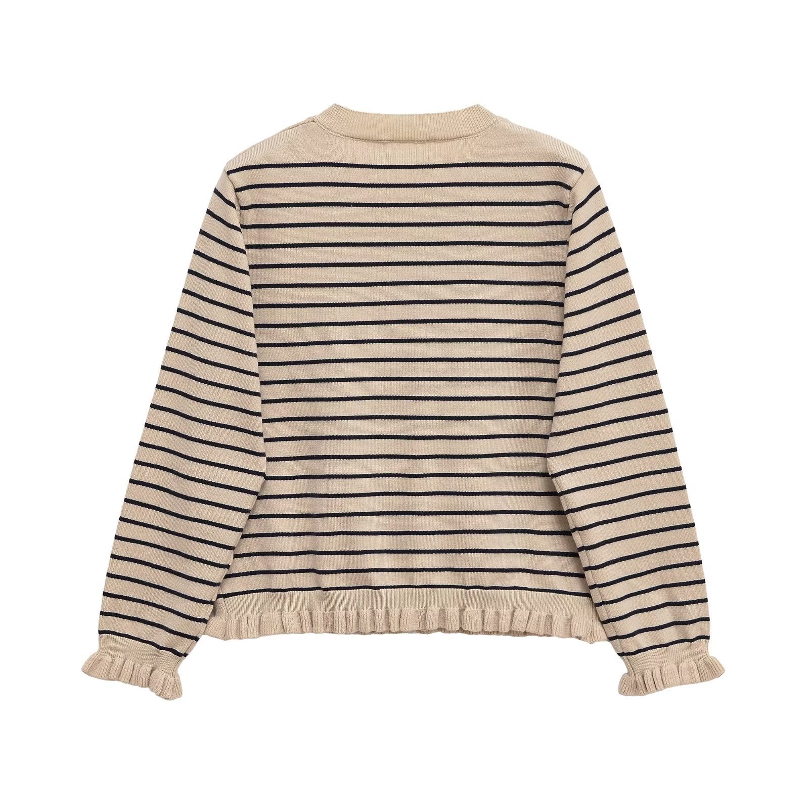Stacked decorative round neck long sleeved knitted jacket