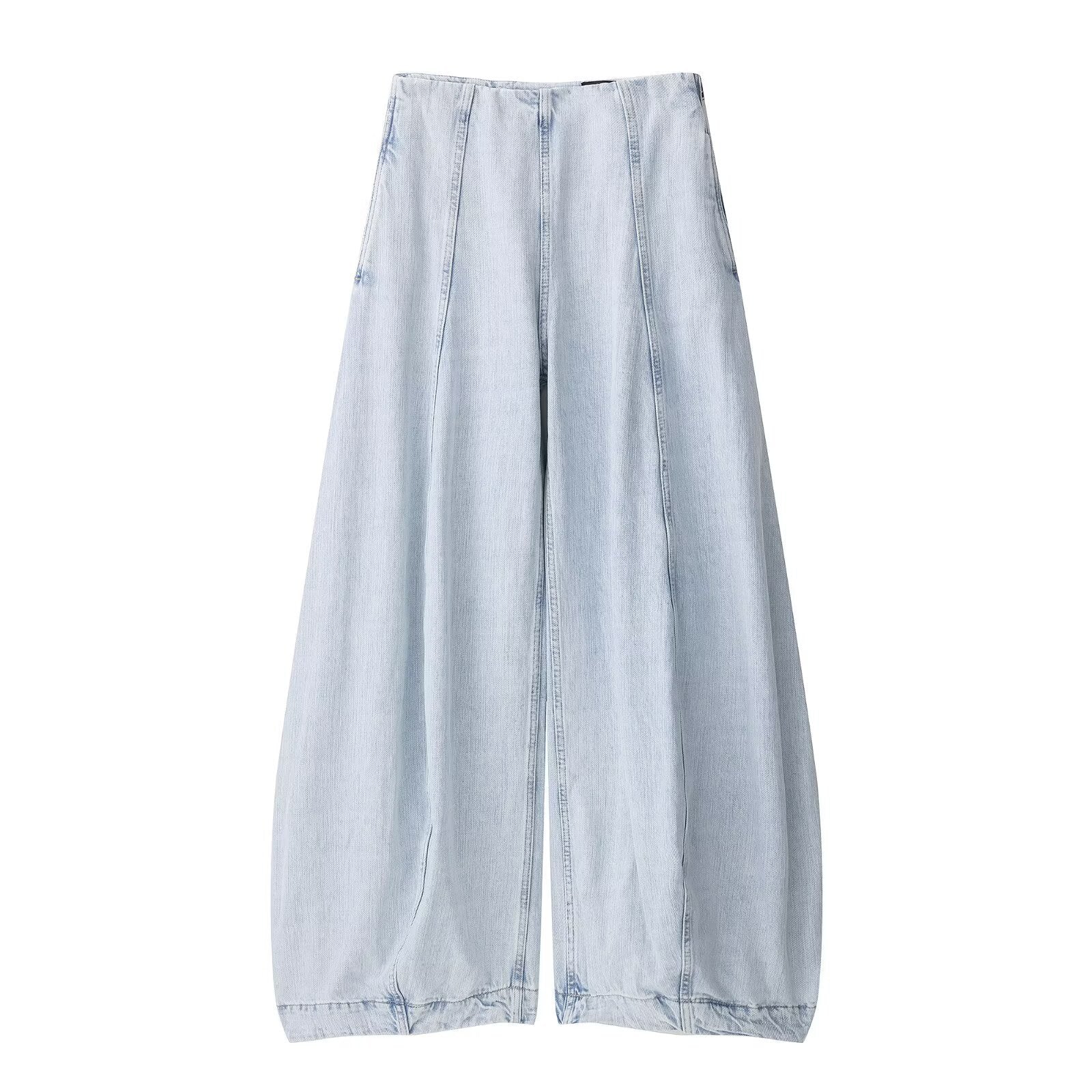 High waisted balloon shaped jeans