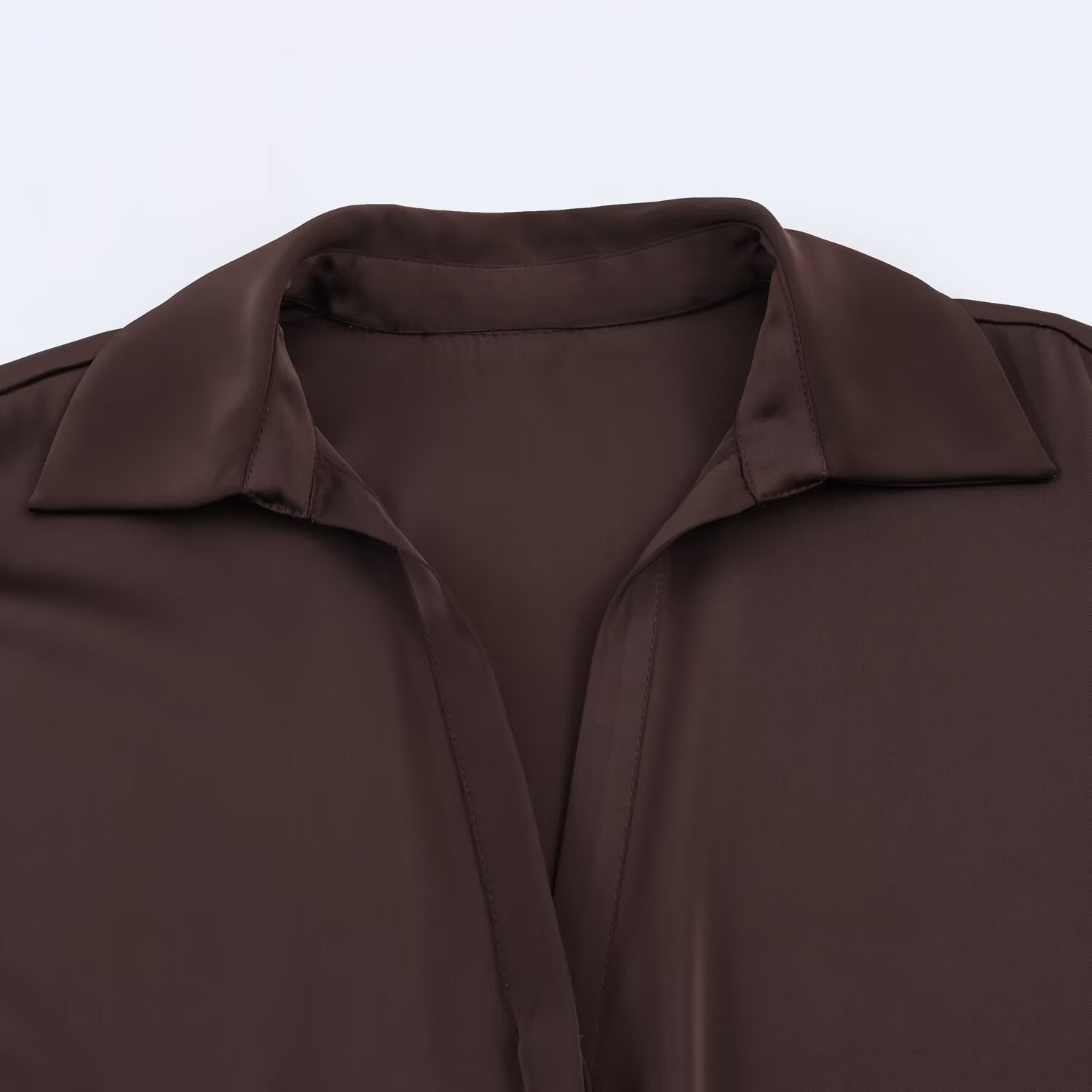 Silk textured shirt with waistband
